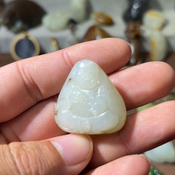 和田玉未镶嵌挂件