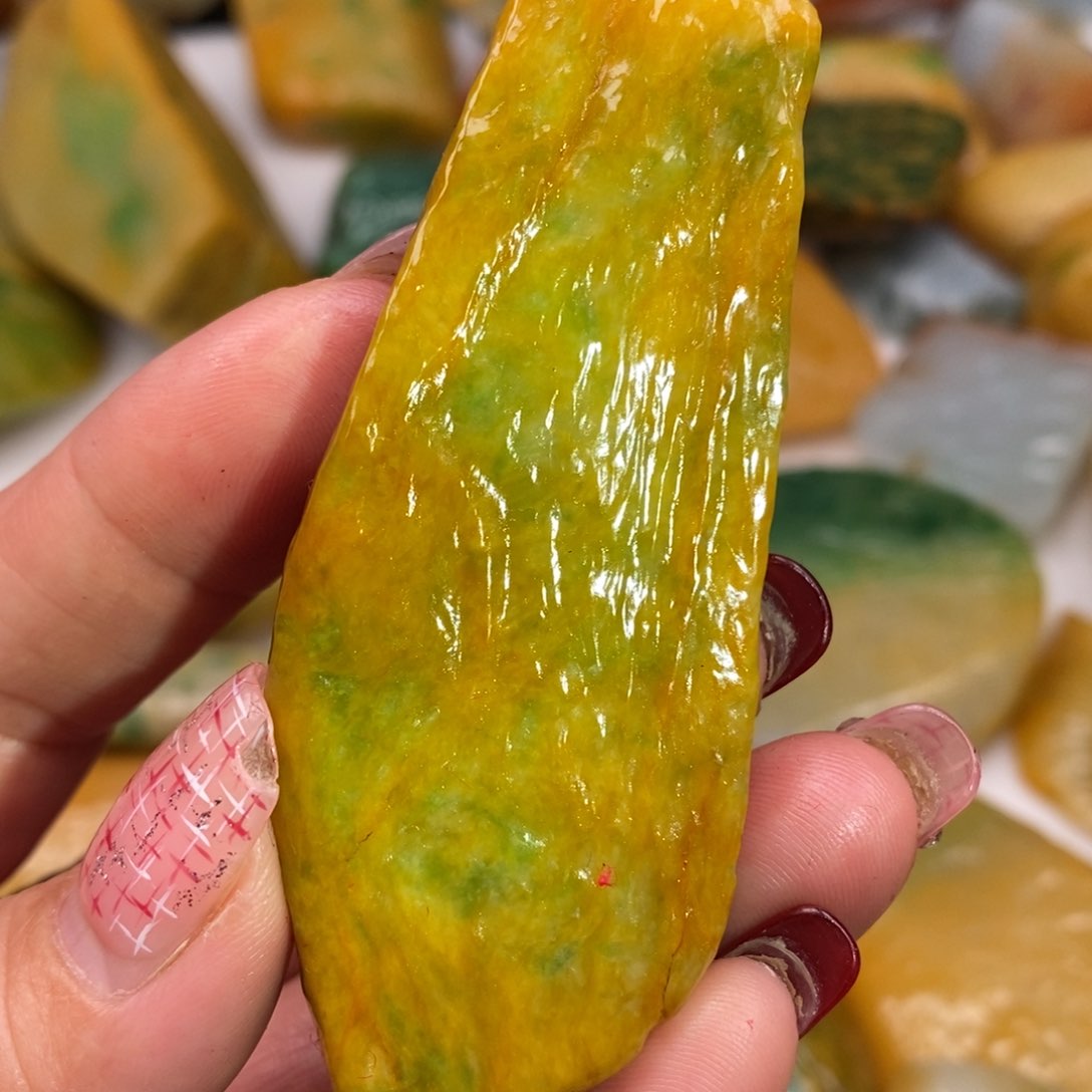 翡翠颈饰未镶嵌缅甸翡翠