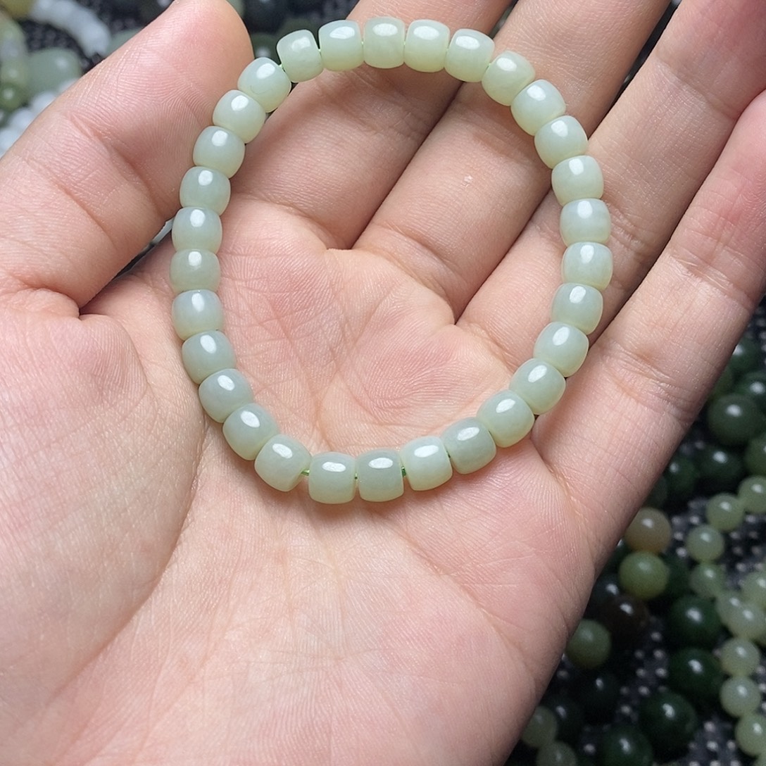 和田玉未镶嵌手串9