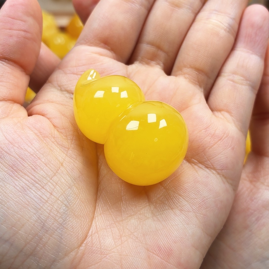 蜜蜡未镶嵌颈饰焦皮妖花葫芦