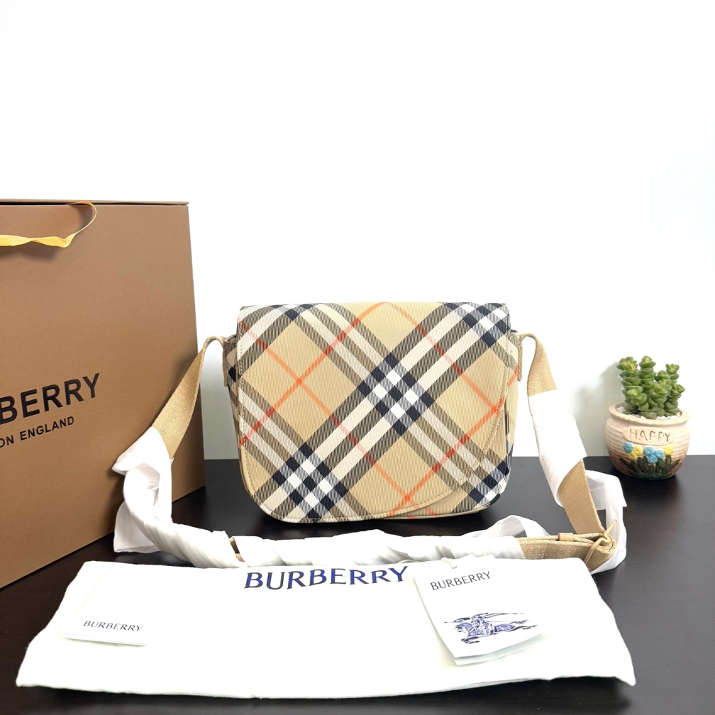 95新 BURBERRY/博柏利 小野专属/单肩包/DY9108