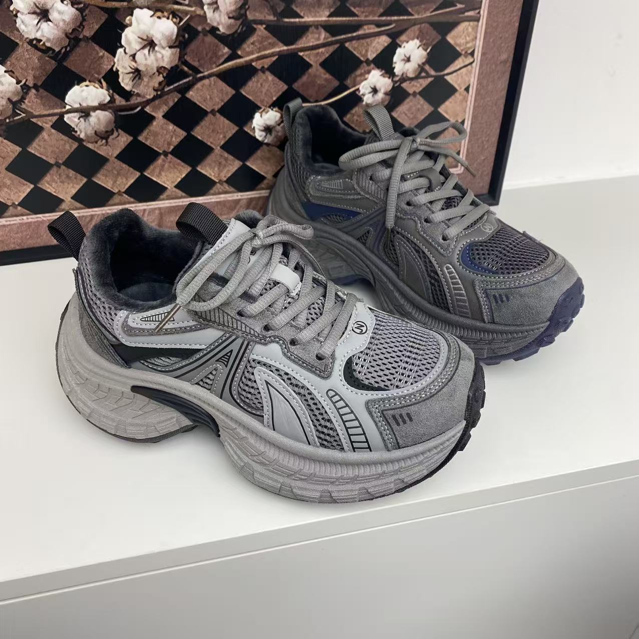 920秋冬新款欧货设计感厚底老爹鞋时尚休闲潮流百搭女鞋网红ins