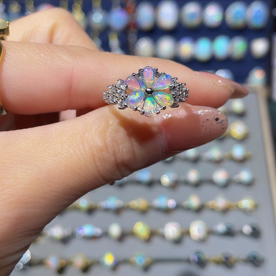 欧泊欧泊戒指银S925镶嵌宝****