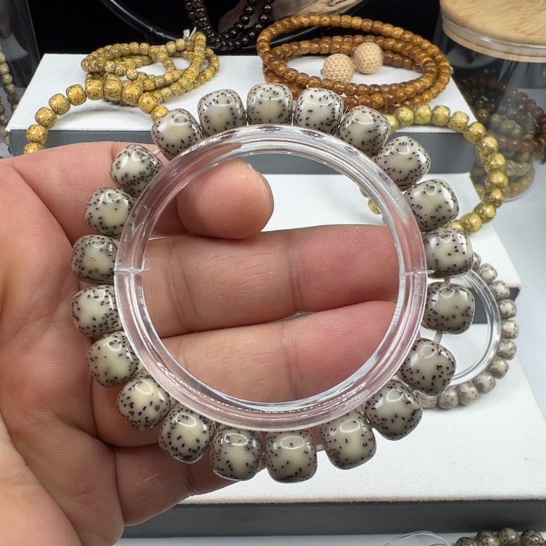 星月菩提手串石玉料10.8×9.8润