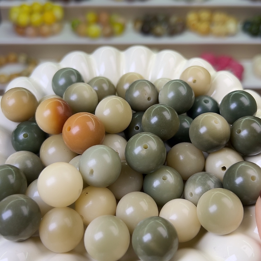 菩提根/象牙果吊坠微瑕卡18左右青提圆100颗