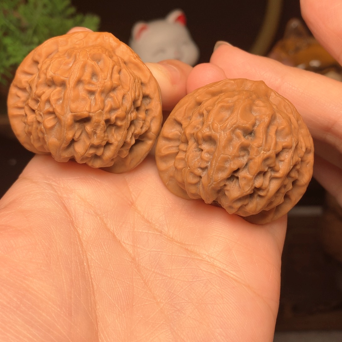 文玩核桃把件宫灯