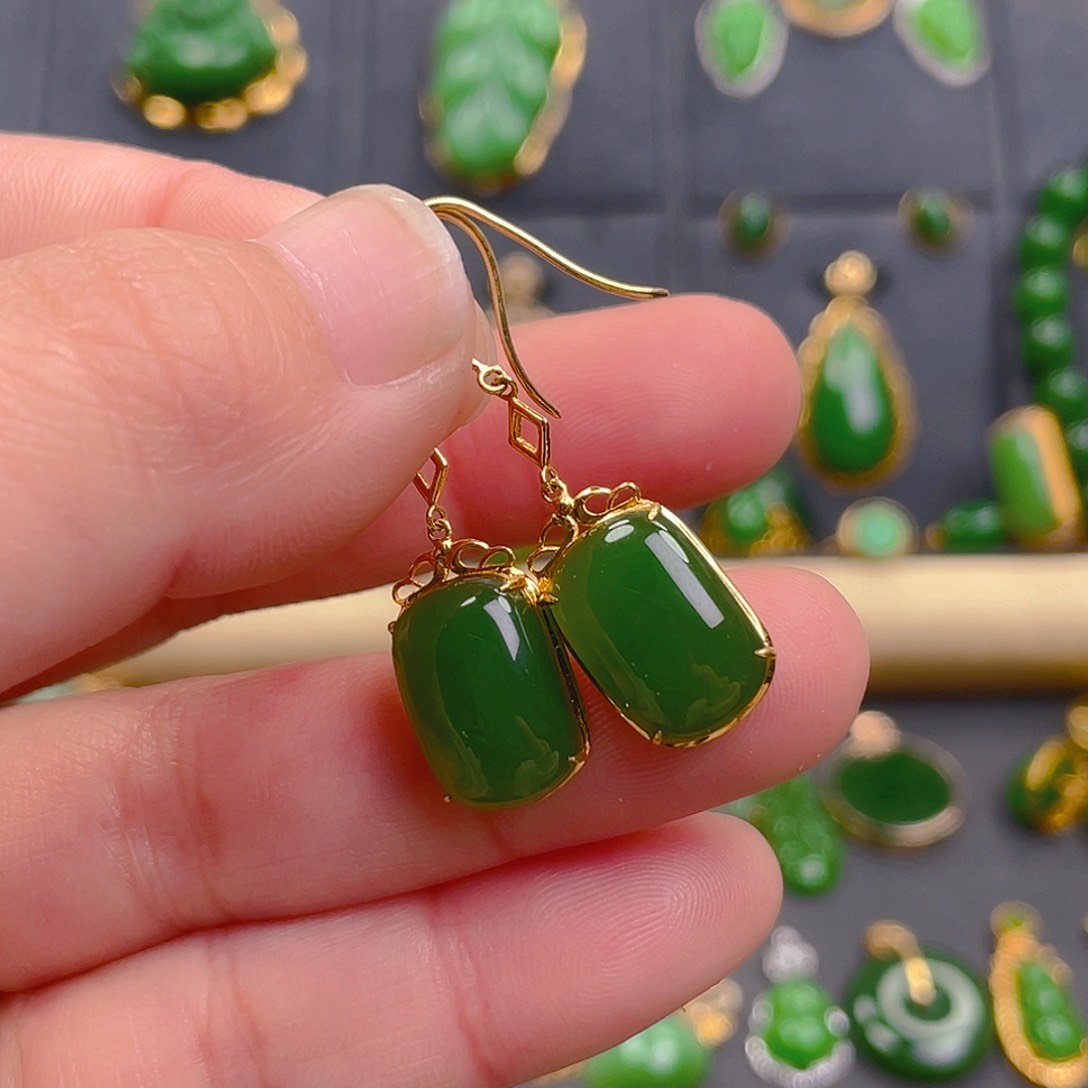 和田玉耳饰18K金镶嵌1980