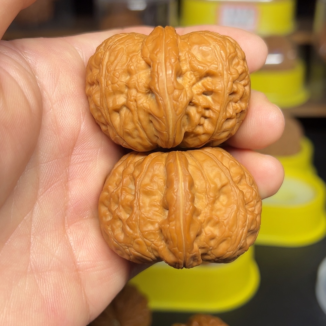 徐***哥文玩核桃吊坠元宝尺46