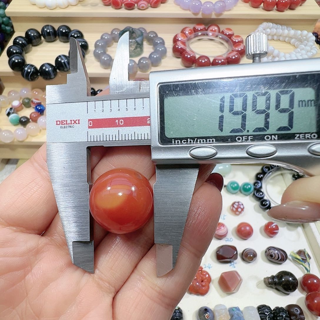 未镶嵌颈饰玛瑙/玉髓