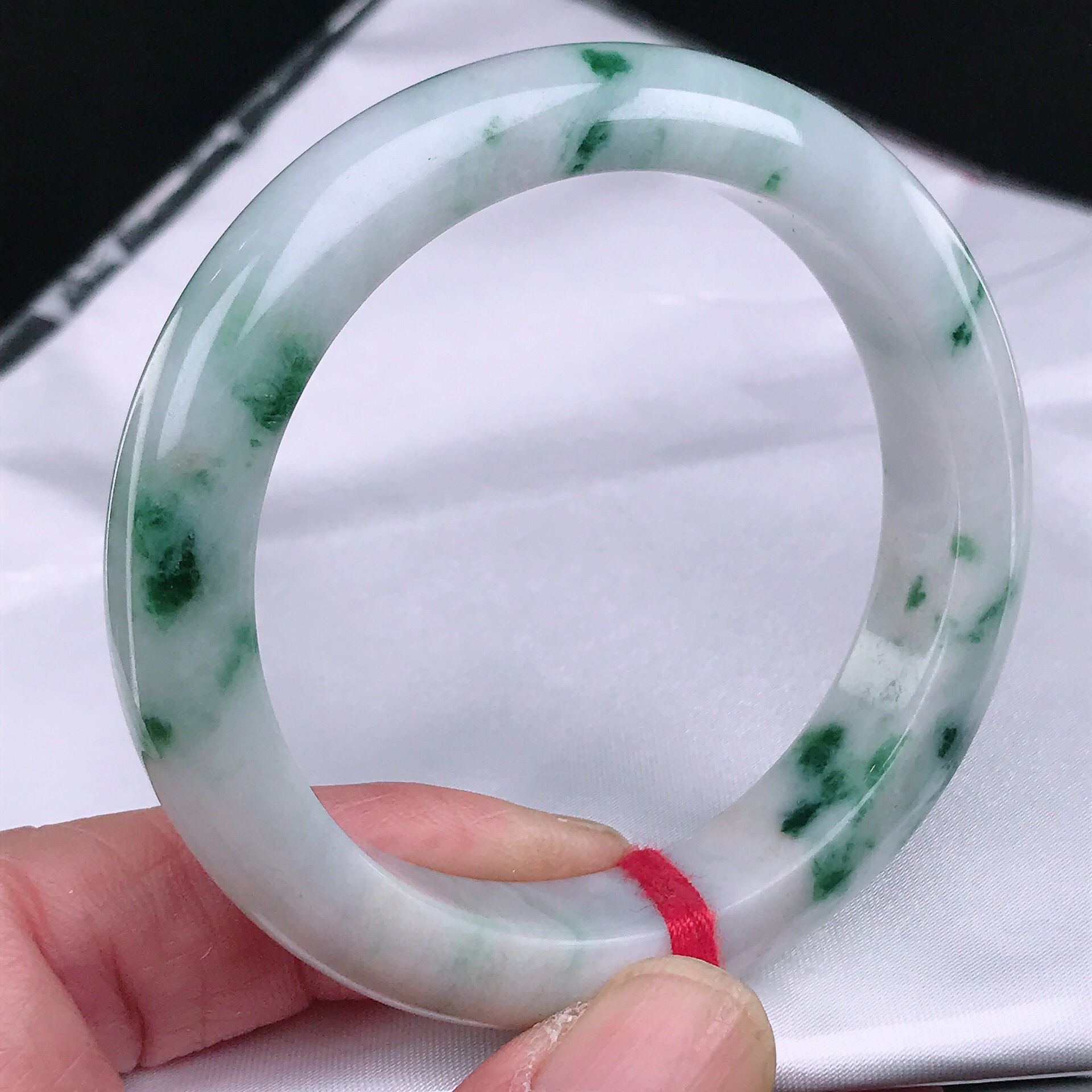 A货翡翠玉手镯飘花水润厚装手镯正圈口53.3/54平安镯美人镯时尚