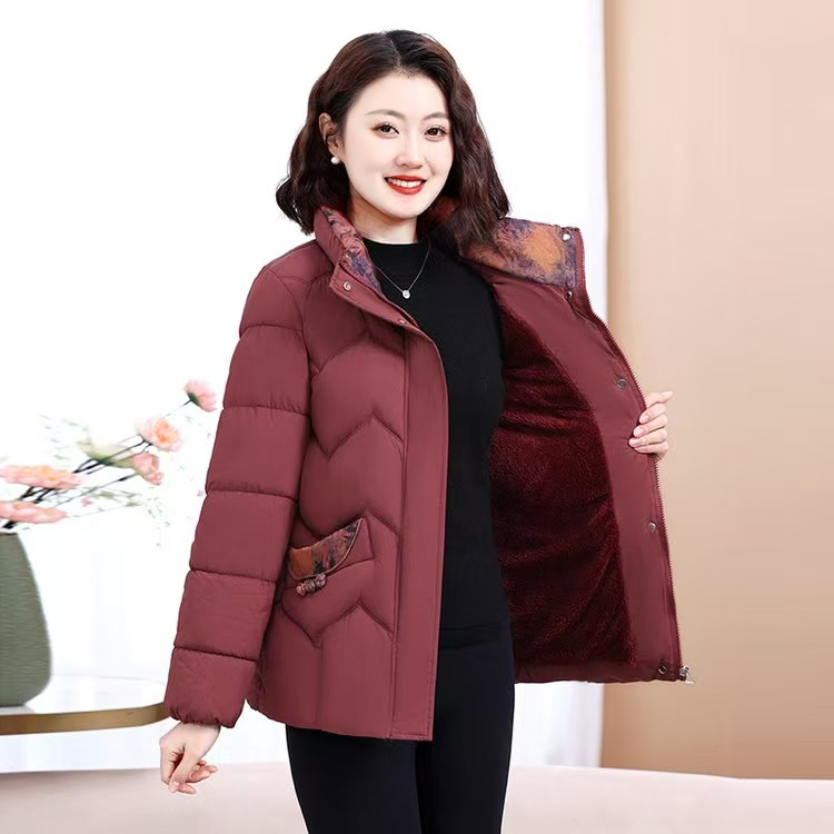 2025冬季新款保暖国风盘扣刺绣棉袄加厚中老年妈妈装棉服