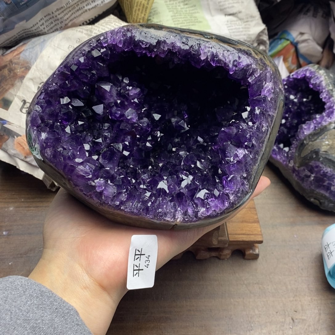 未镶嵌水晶珠宝半成品