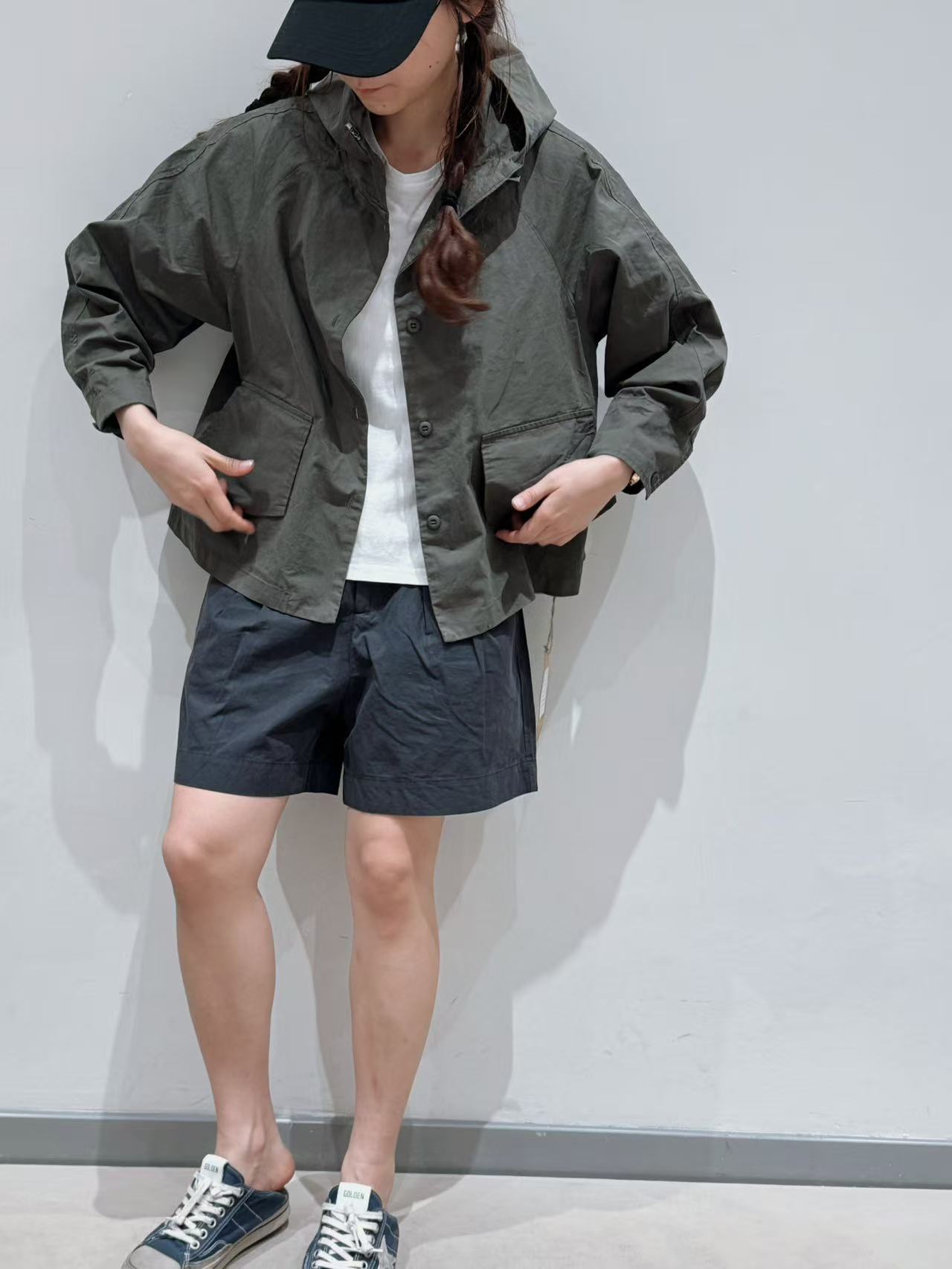 夏小朵 简约大兜连帽风衣外套 时尚纯色带帽潮流小风衣外套