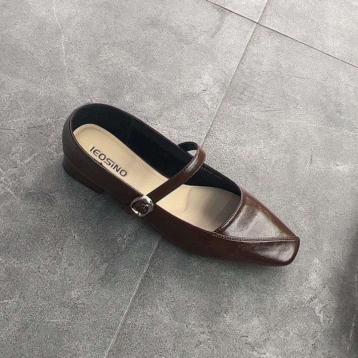 441513712棕色40码