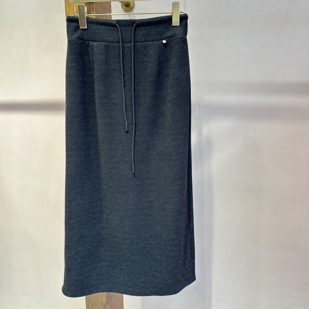 女士中长款纯色半身裙半裙黑色裙子抽绳松紧腰舒适时尚秋冬休闲款