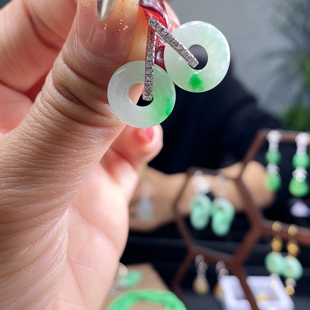 翡翠耳饰银S925镶嵌翡翠