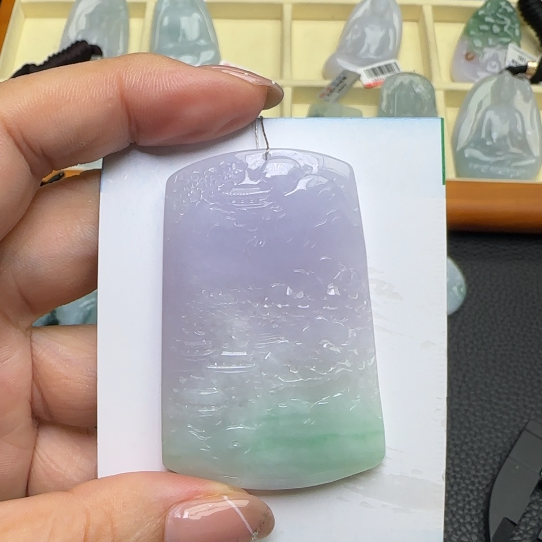 翡翠未镶嵌颈饰  