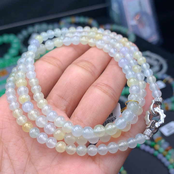 翡翠手镯未镶嵌卡