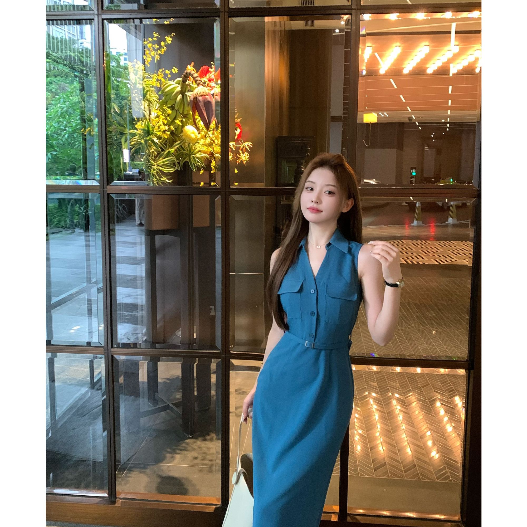 SZA【曼谷季风】夏季新款韩系气质简单翻领无袖收腰连衣裙A-2041