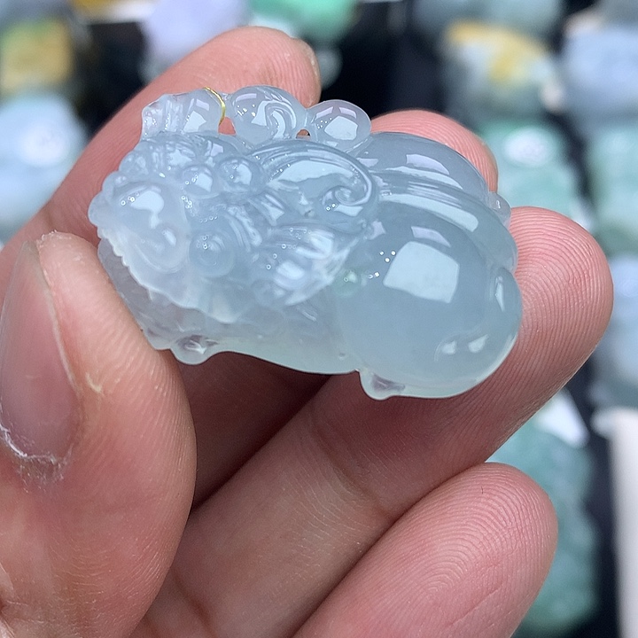 翡翠未镶嵌颈饰天然缅甸翡翠貔貅吊坠