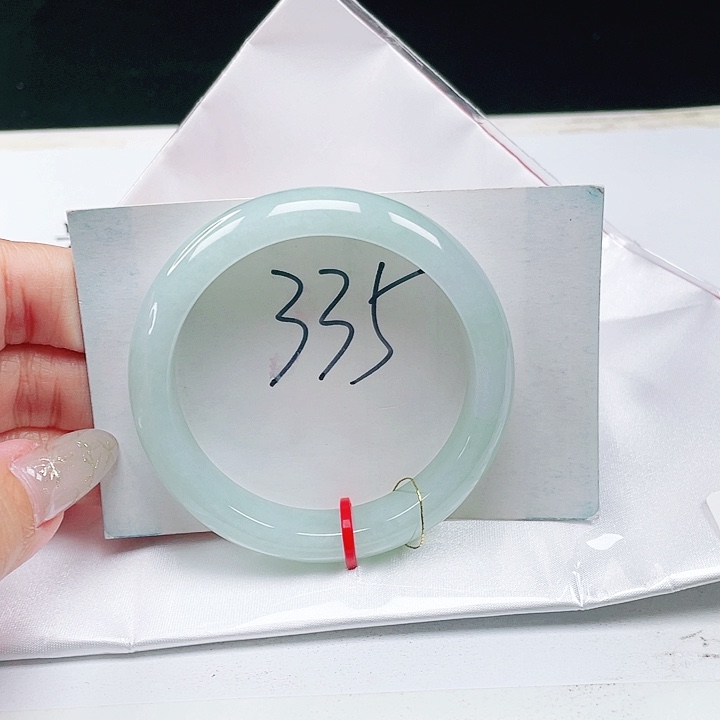 翡翠未镶嵌手镯缅甸翡翠50+