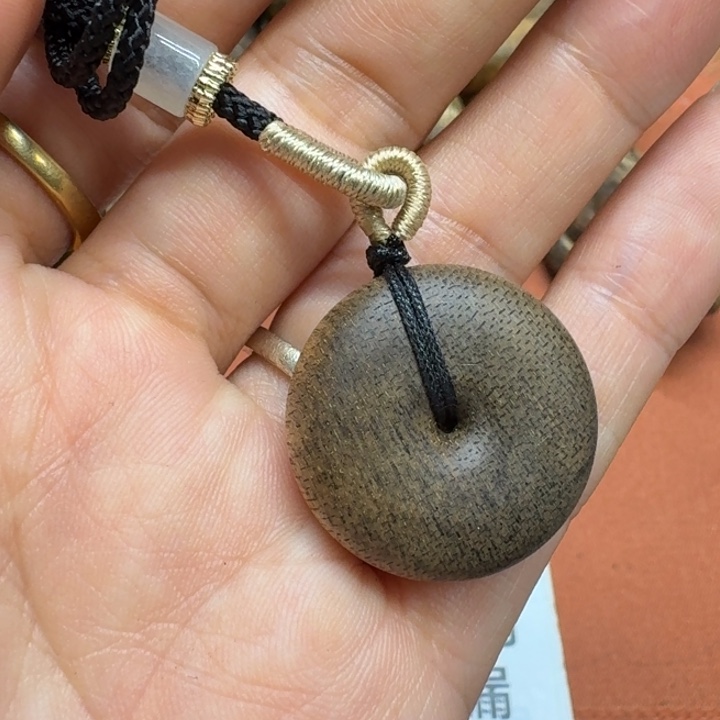 大叶紫檀（黑酸枝木类）