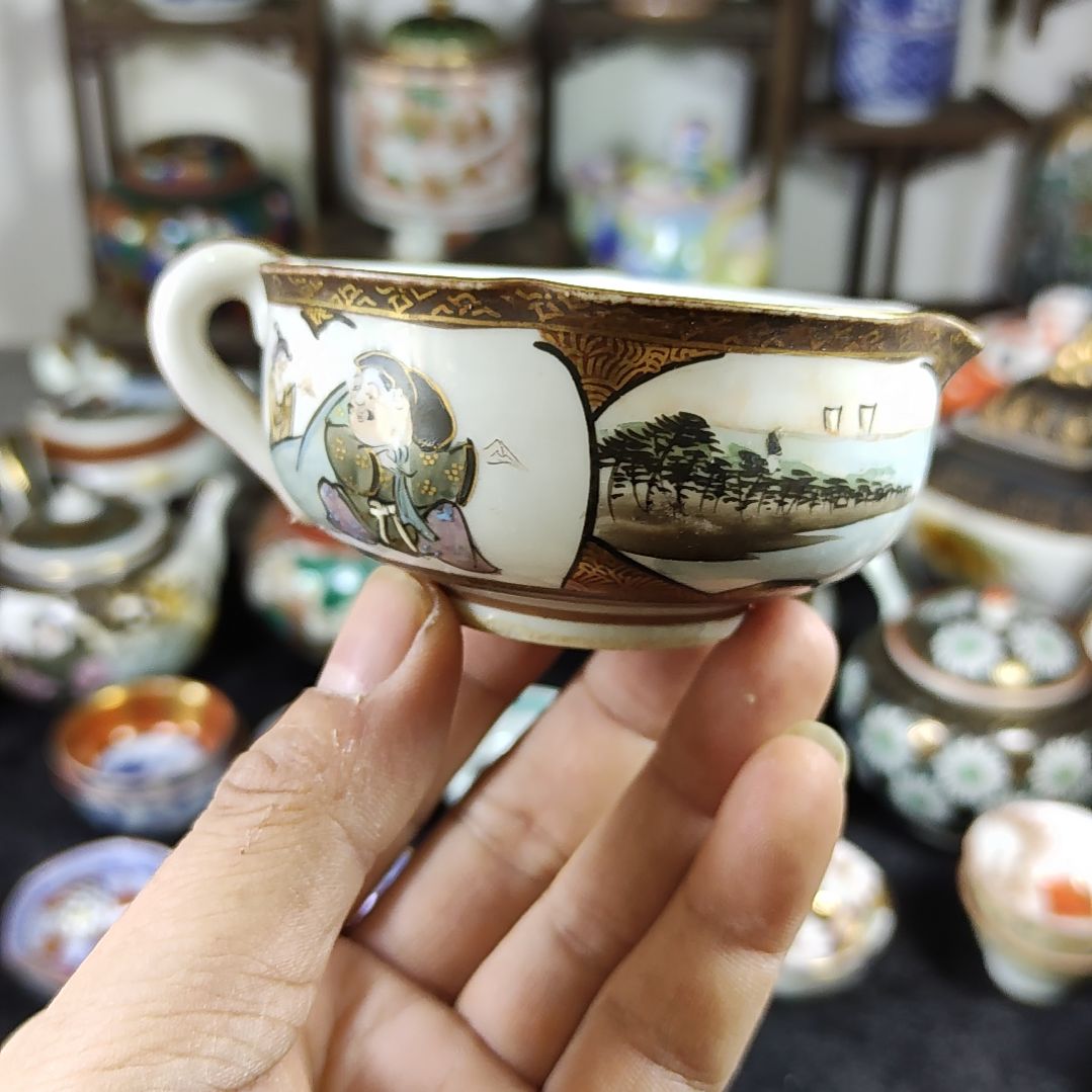 杯30包邮，偏远地区不包邮，中古品不保全新。