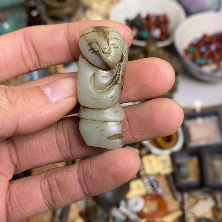 和田玉（糖玉）未镶嵌挂件工艺品 背包僧 摆件 微瑕