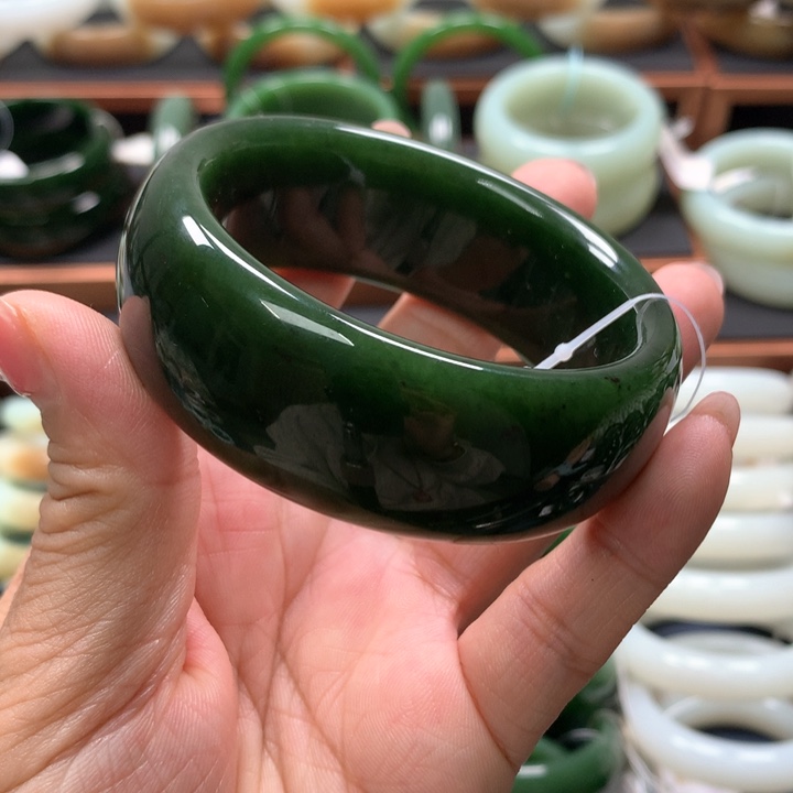 【闪购商品】未镶嵌手镯和田玉（碧玉）21