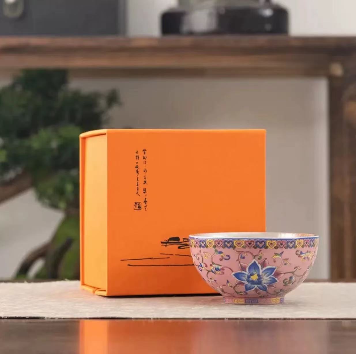 E044-缠枝莲鎏银杯樱花粉