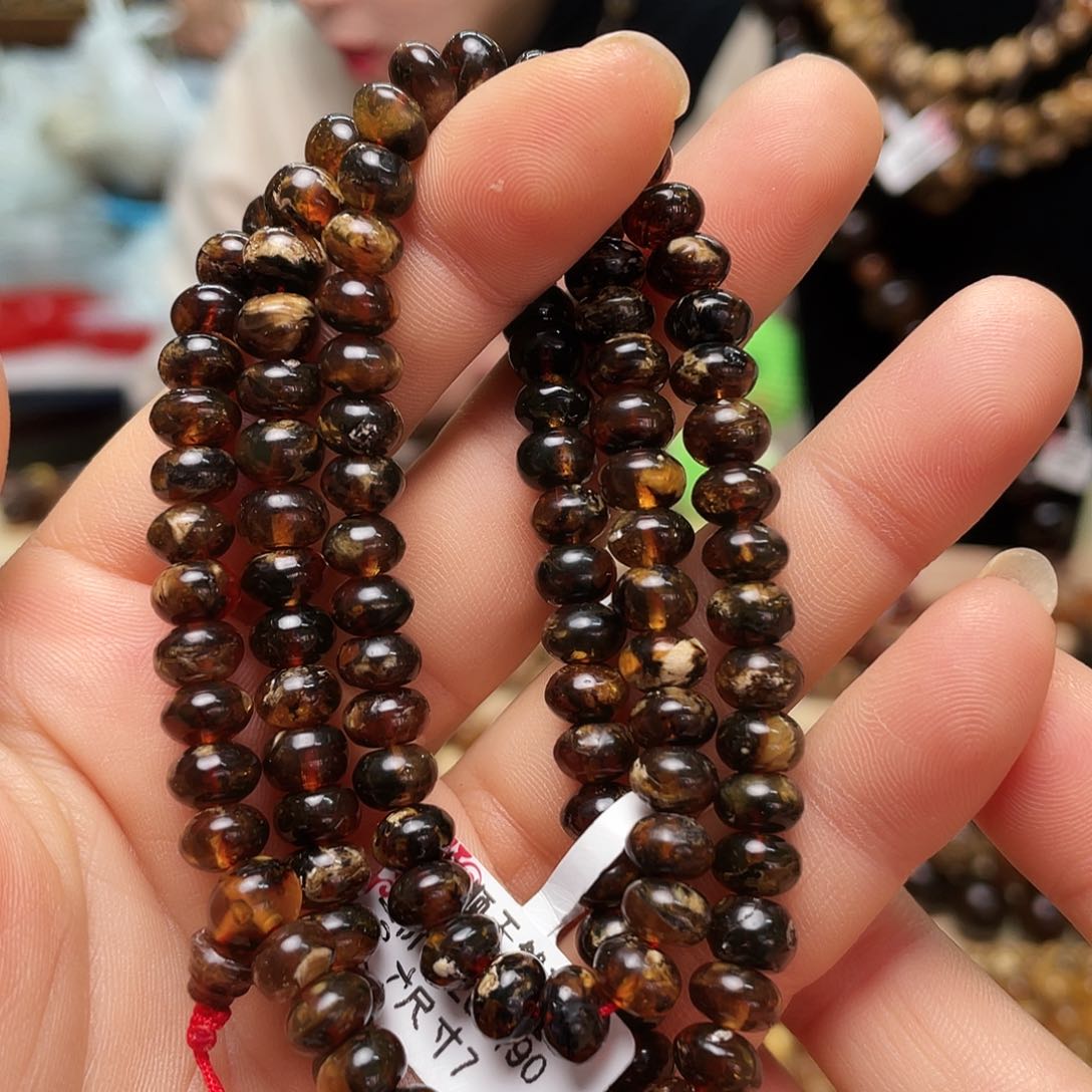 琥珀裸石未镶嵌七10799