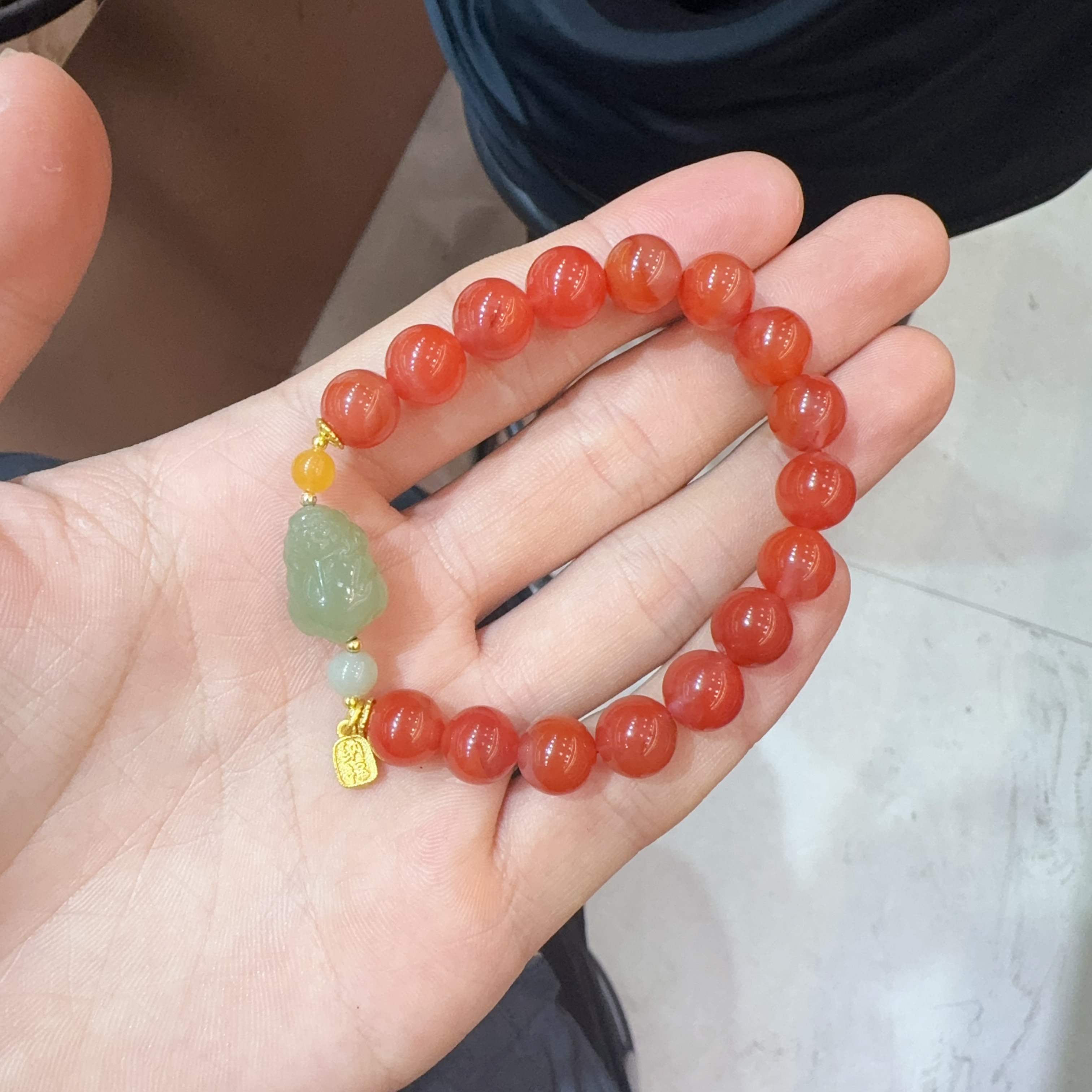 天然南红手串约9-10mm左右带貔貅配饰多样性发其一xy