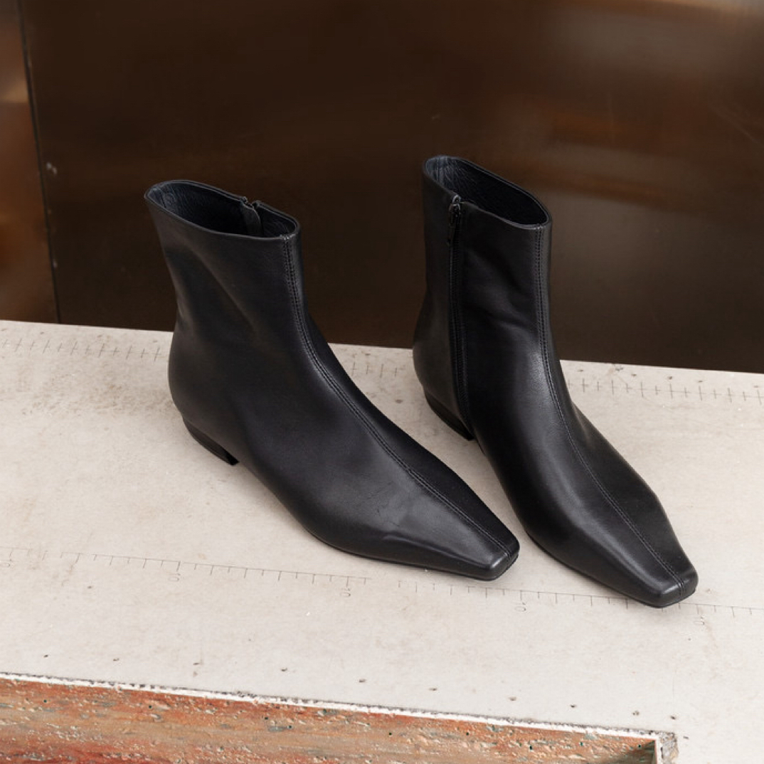 跟高3cm头层小牛皮瘦瘦靴女及踝秋冬法式复古侧拉链粗跟短靴中跟