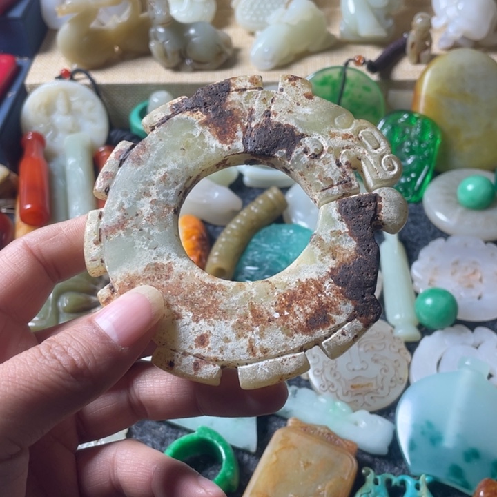 和田玉未镶嵌吊坠(不含链)