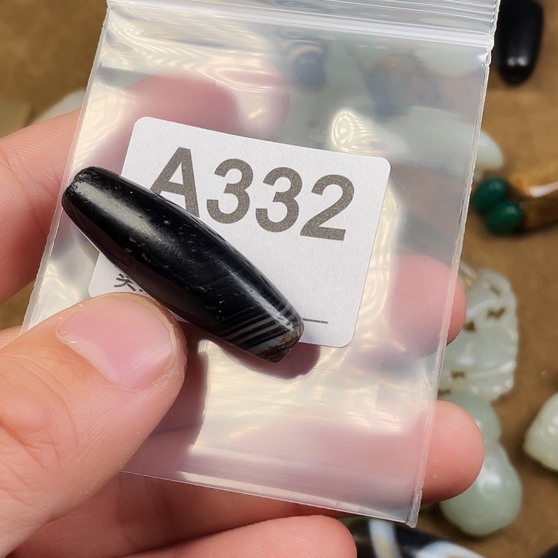 玛瑙/玉髓合金颈饰