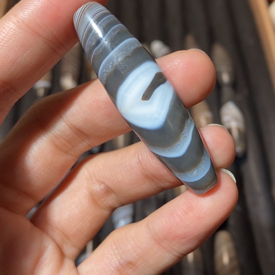 玛瑙/玉髓颈饰未镶嵌一***?