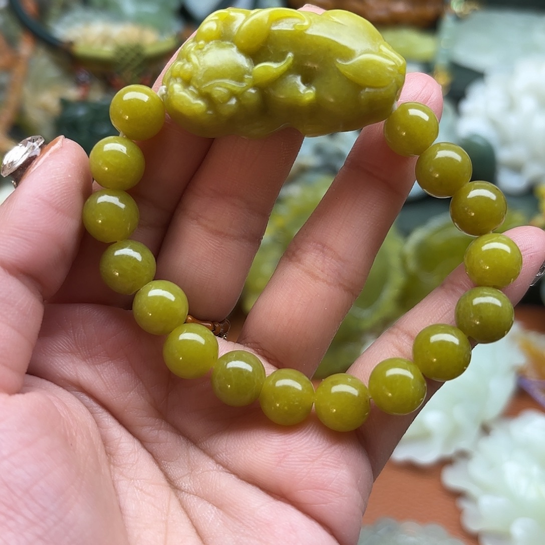 蛇纹石玉合金颈饰
