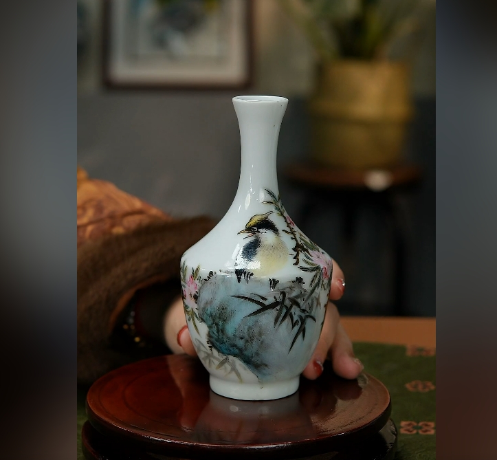 景德镇国企好瓷推荐粉彩花鸟瓶075