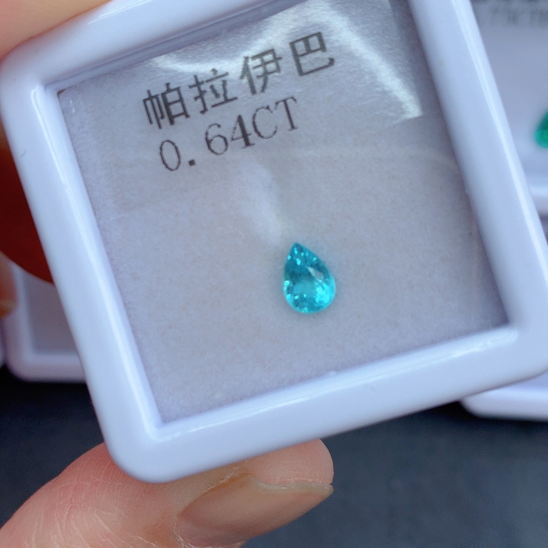 未镶嵌0.64克拉裸石帕拉依巴碧玺