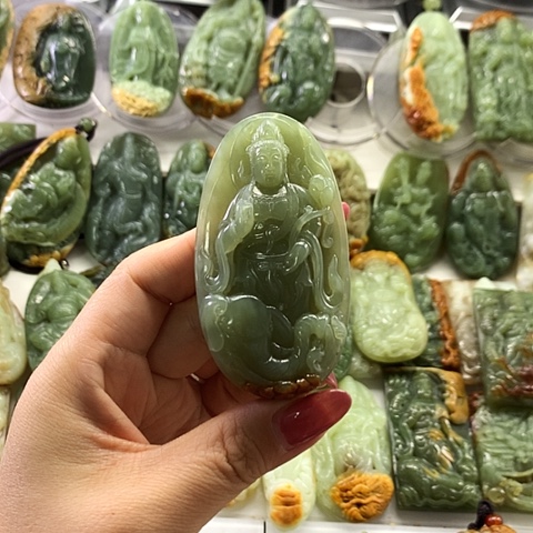 和田玉未镶嵌挂件