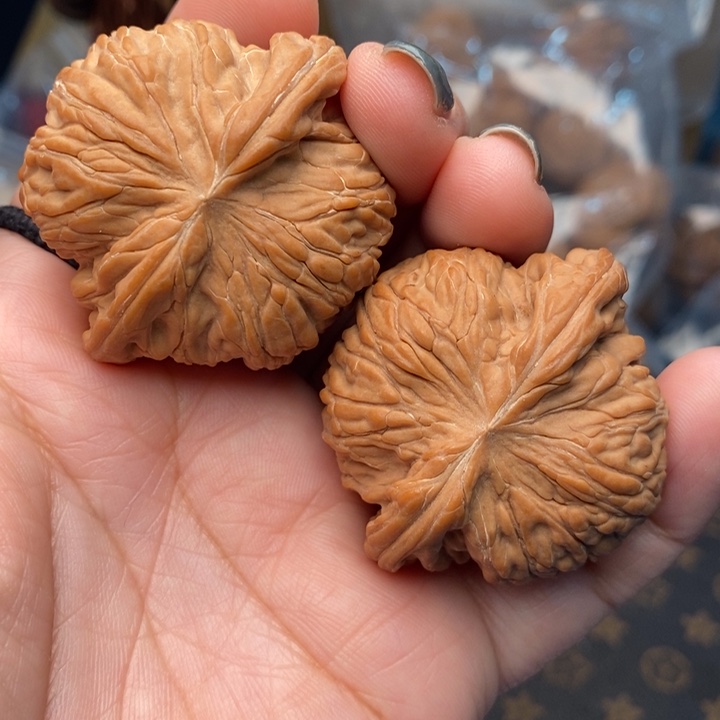 把件文玩核桃蝴蝶磨盘45尺核桃