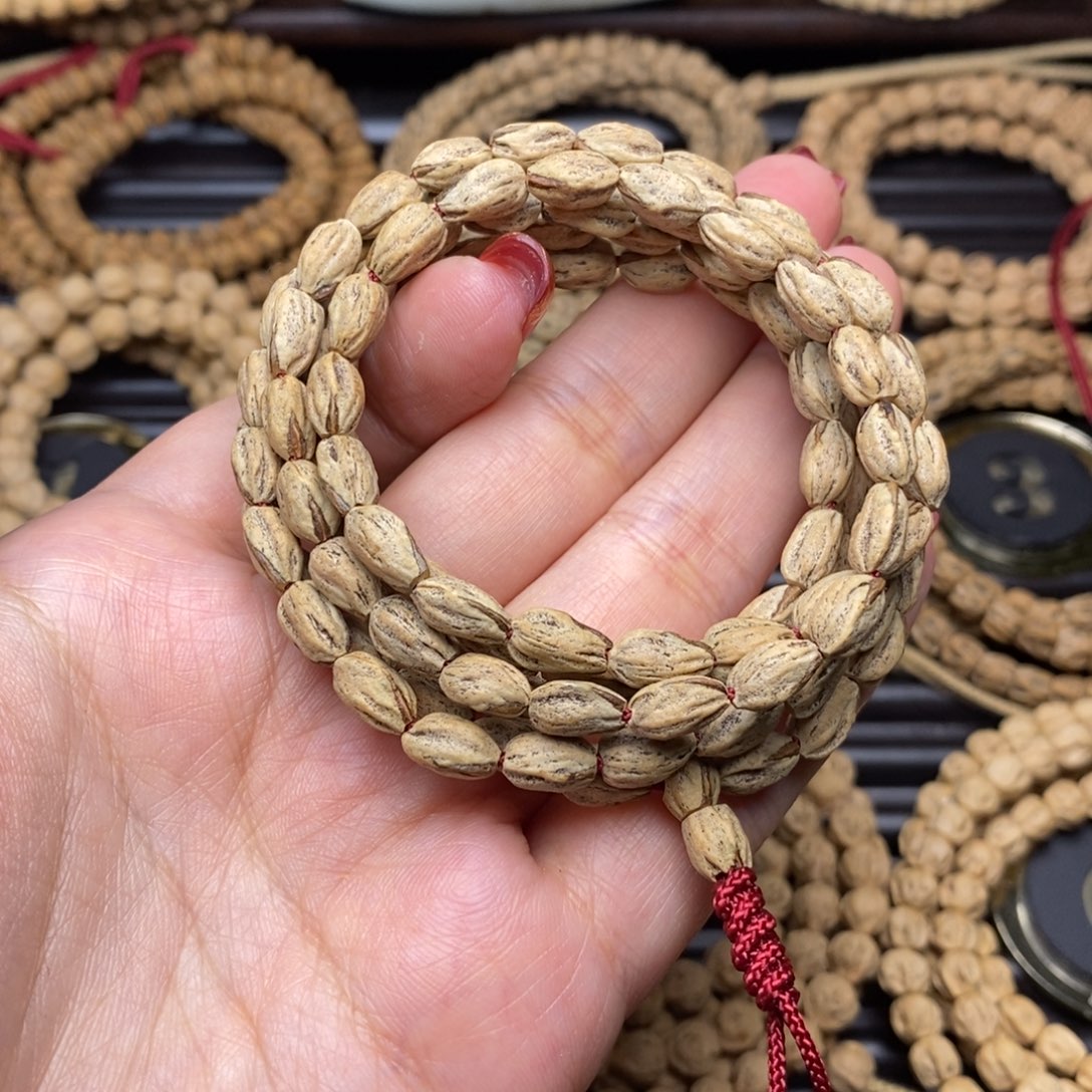 柏香籽/百香籽吊坠辣**鱼