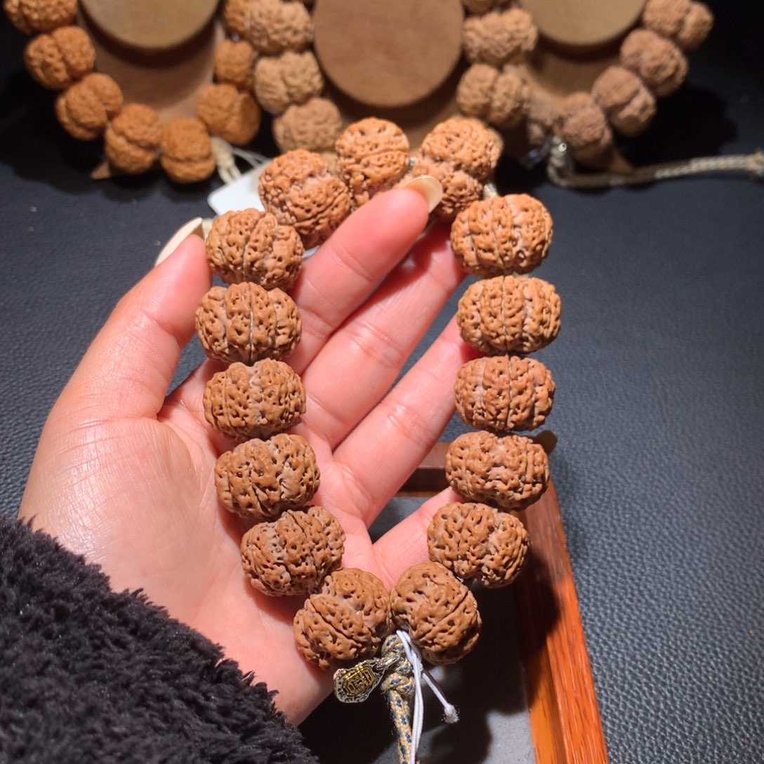 手串金刚菩提23尺寸飞碟定制