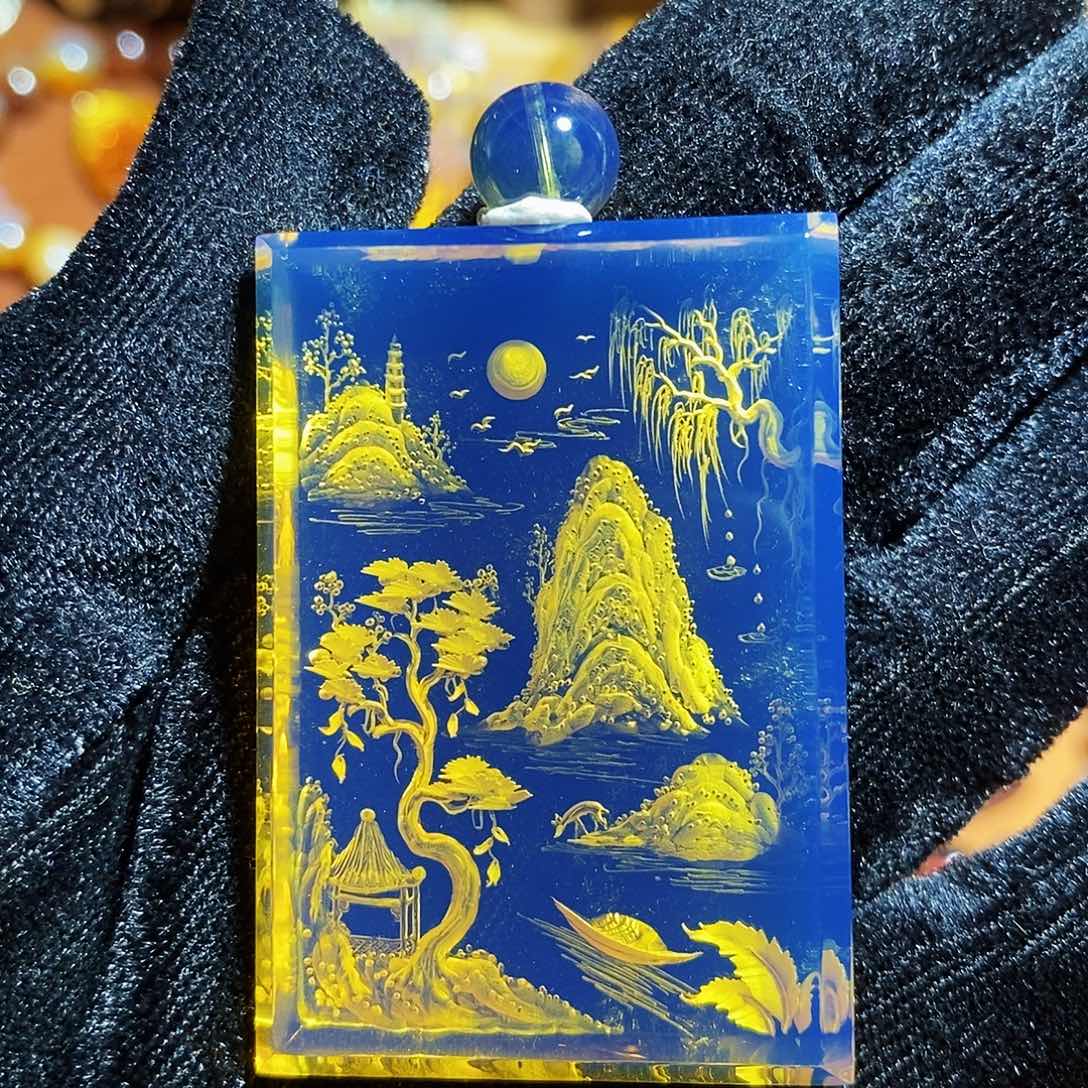 未镶嵌蓝珀裸石天空蓝净水《春和景明》531子冈牌