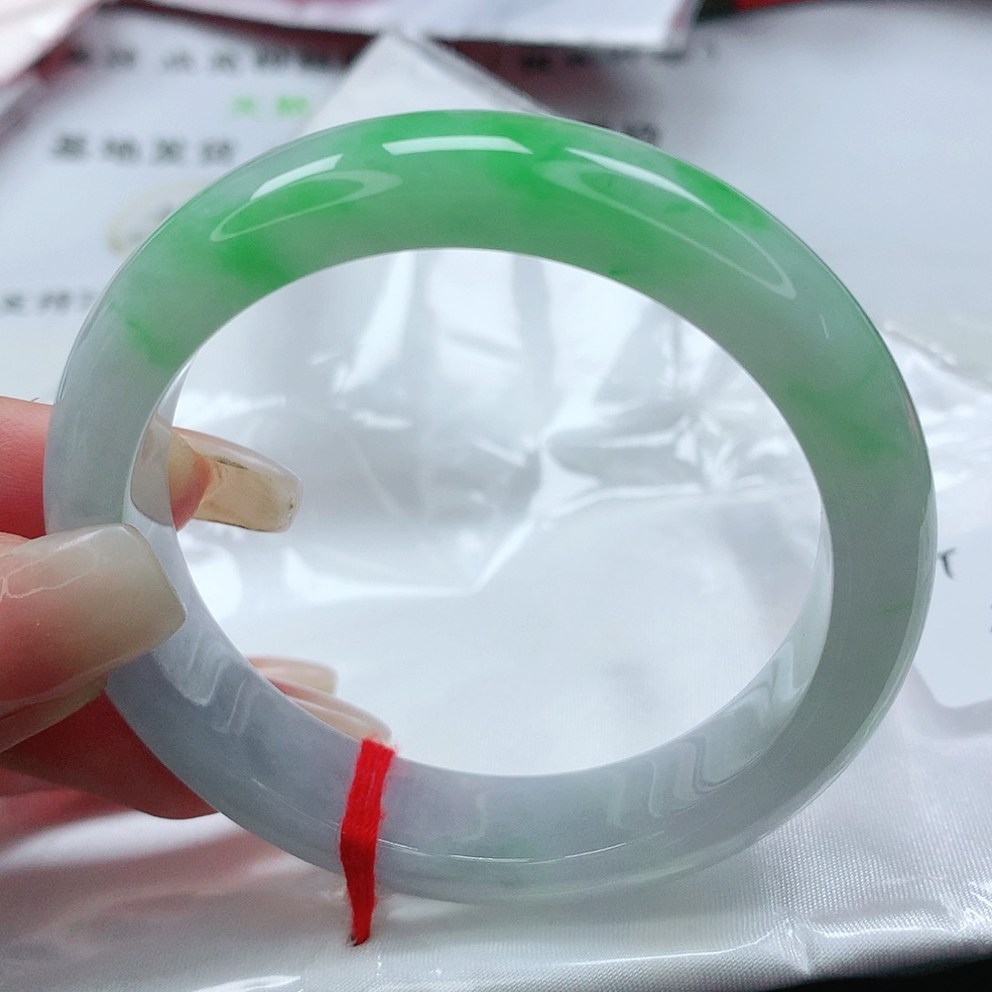 【闪购商品】翡翠手镯未镶嵌清**雅缅甸天然A货翡翠