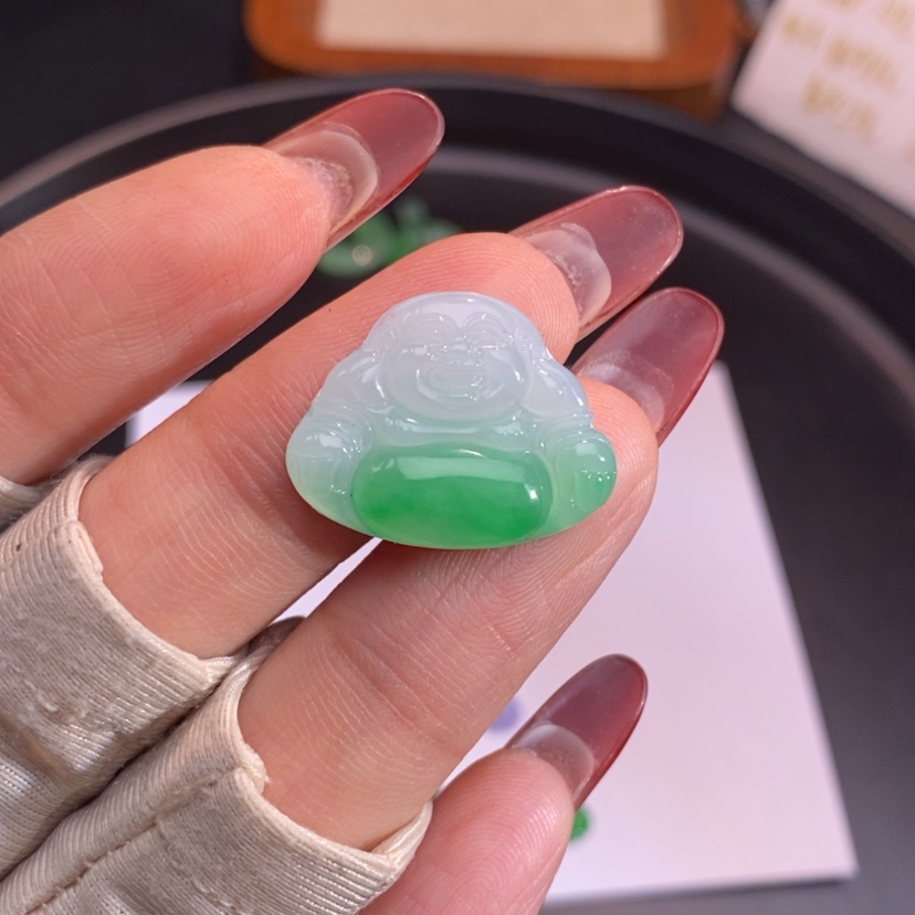 【闪购商品】翡翠挂件未镶嵌佛公