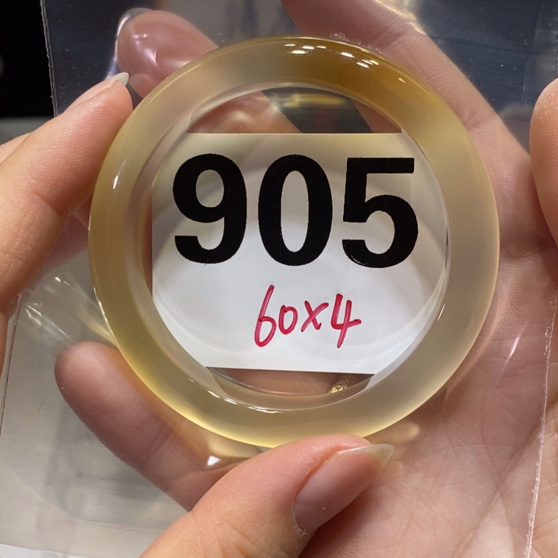 旅***。玛瑙/玉髓未镶嵌手镯