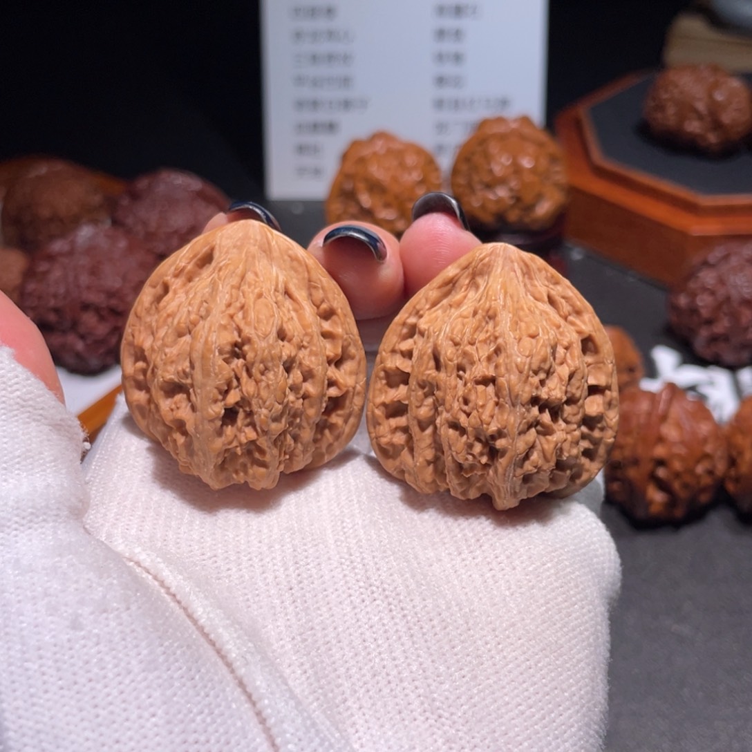 吊坠文玩核桃36.35密纹5723