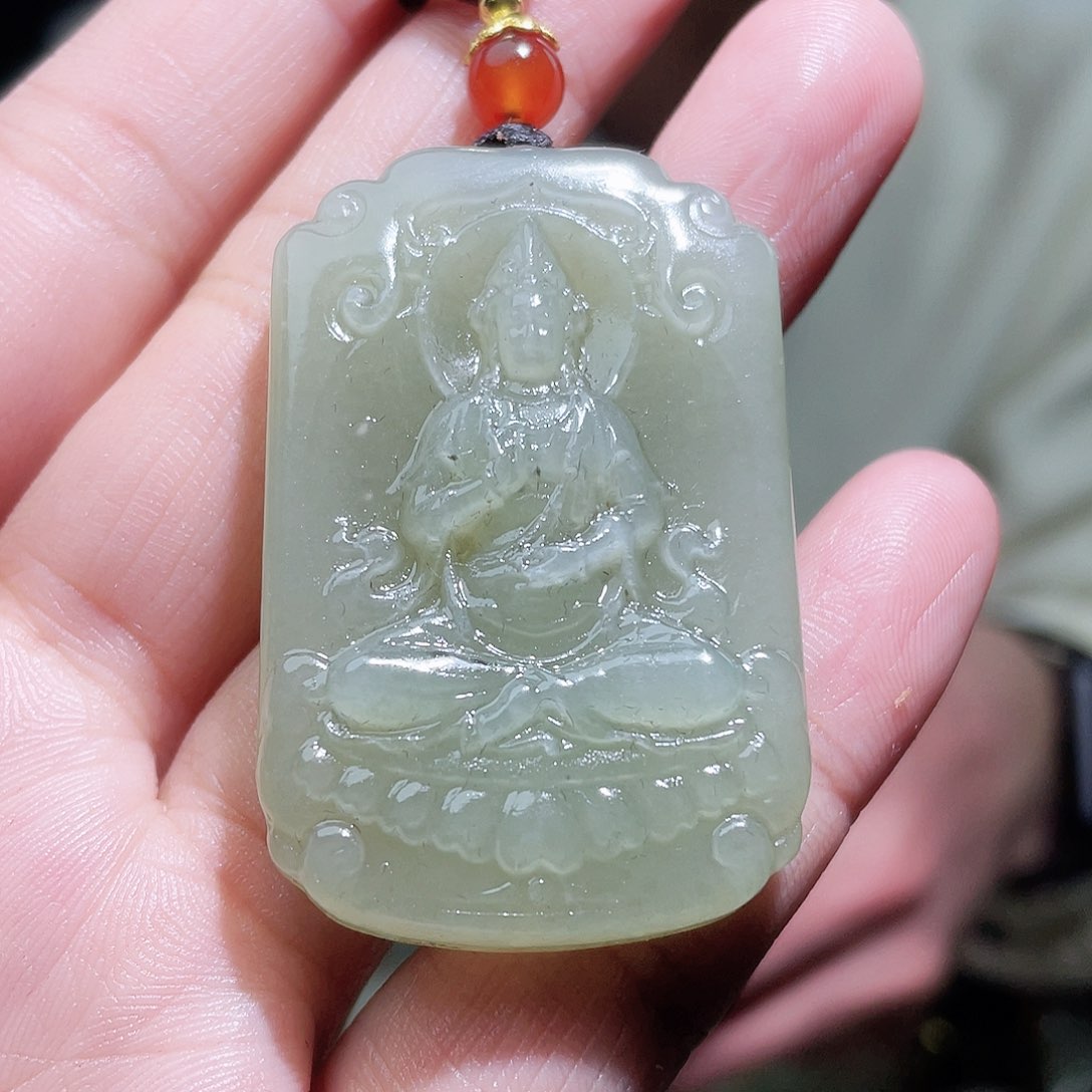 和田玉颈饰未镶嵌多样性