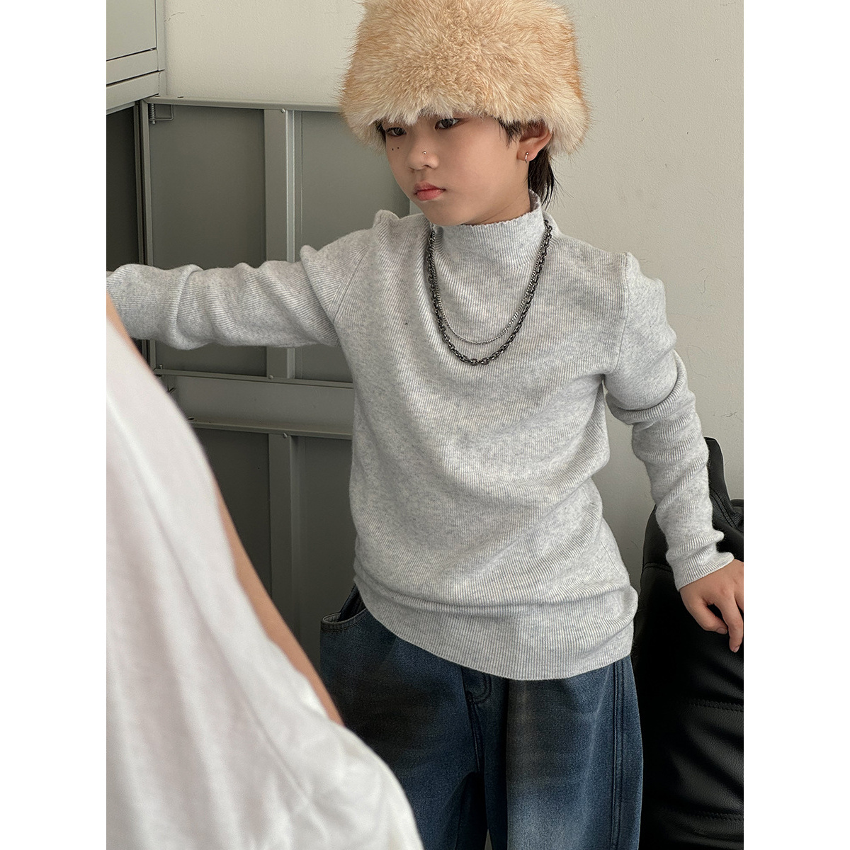 童装2025秋冬儿童毛衣打底衫三色纯色韩版纯色弹力男童针织长袖